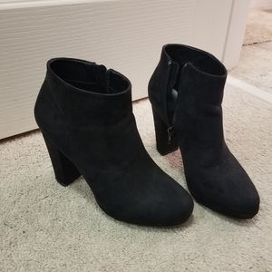 Ankle boots 5/$25